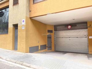 Miete Autoparkplatz in Passatge lymbern (de ca ) 7. Parking para coche pequeo