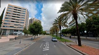 Local commercial à Via Europa - Parc Central. 2 locales en via europa en una sola escritura, bajo la plaza ita