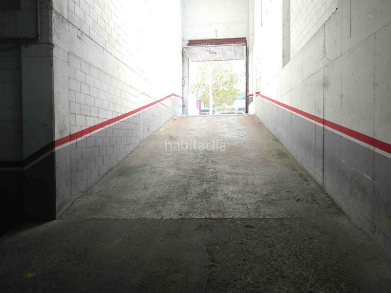 Foto c1dfddcc-1445-44d1-89c9-9833d6f3e031. Rent car parking in carrer serra i moret 9 in Pla d'en Boet Mataró