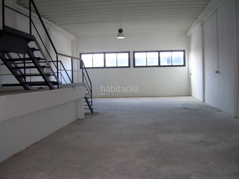 Foto 46af075c-72f0-4b2c-9f12-6c44ae89bb9b. Location bâtiment à usage industriel dans Rocafonda Mataró