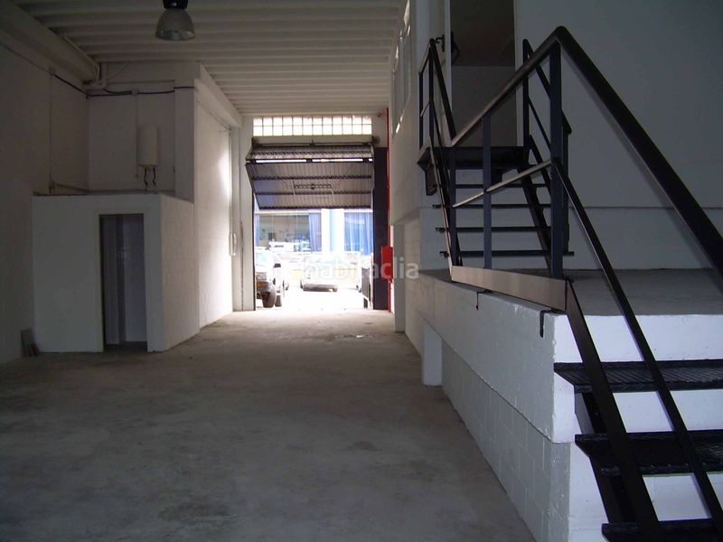 Foto a28ffe26-2555-4cb1-bcfd-b9e8d7d6e069. Location bâtiment à usage industriel dans Rocafonda Mataró