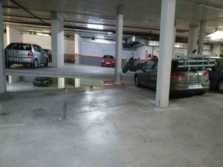 Posto auto in Carrer Floridablanca 120