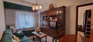 Casa a Torrijos. Se vende casa completamente  amueblada en el centro de torrijos.