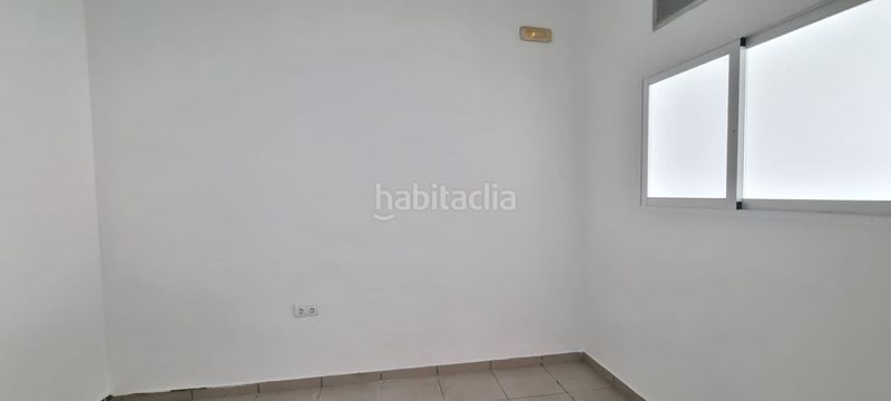 Foto 8e886af6-5fdc-48ac-8018-cbd231b8a35d. Local comercial a Torrijos