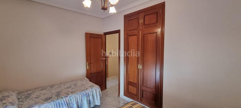 Foto ab5b6874-9f4b-4cf6-9a73-9b972b9b51f0. Casa con riscaldamento in Alcabón