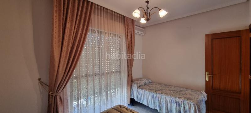 Foto b5cb1f16-dfa5-4afe-8575-40e383d1e0c7. Casa con riscaldamento in Alcabón