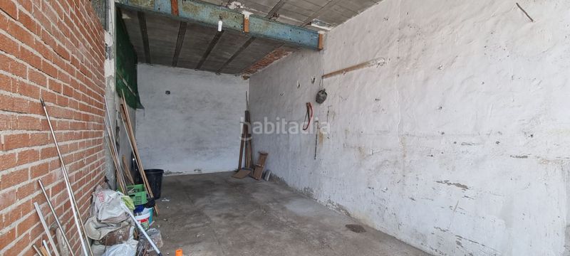 Foto b7861e4e-f5d0-43a6-a3b3-0758f4c4a098. Masia a Torrijos