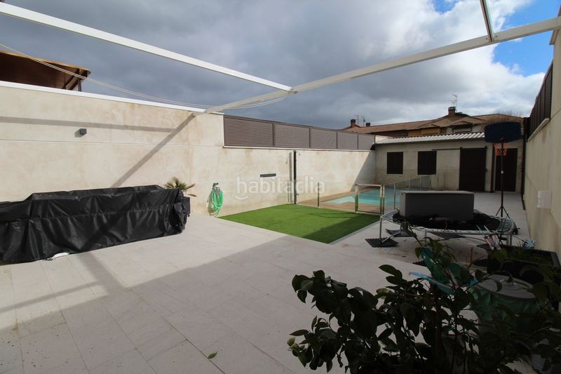 Foto 2bc716f6-d04c-4bbc-bb64-b3e46156f1ea. Casa amb calefacció piscina a Torrijos