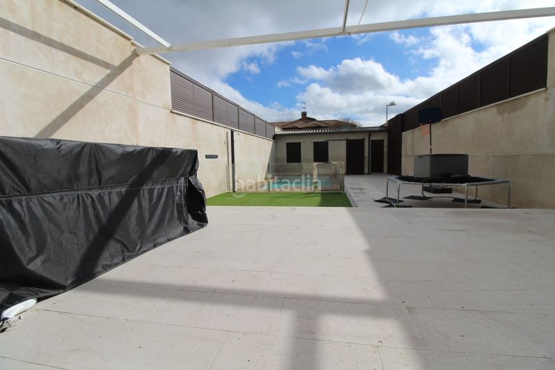 Foto 502b36f5-261e-4224-be2f-e8f434b64615. Casa amb calefacció piscina a Torrijos