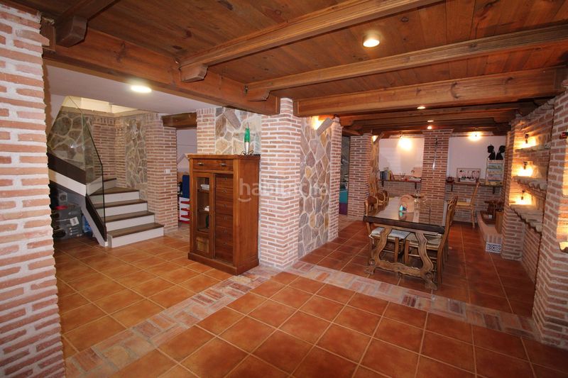 Foto c51d9c82-9aa2-4628-81fa-8fca046f03bc. Casa amb calefacció piscina a Torrijos