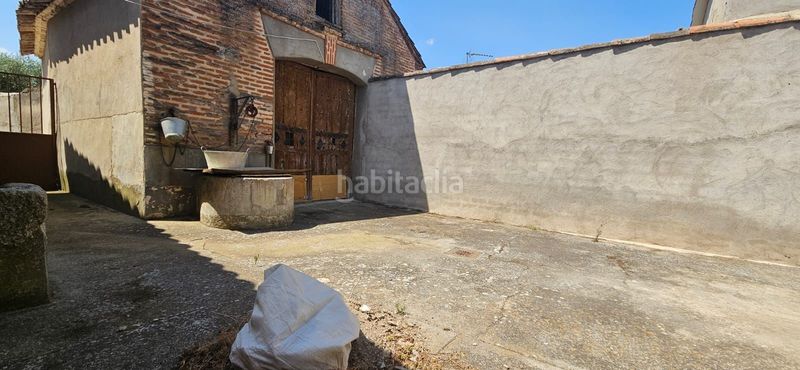 Foto 57d11329-eb02-4319-81ee-a09b2cc8184d. Masia a Alcabón
