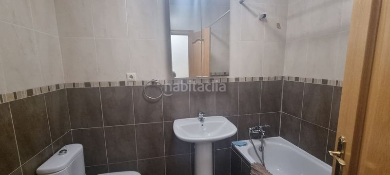 Foto 6ae7ca78-72ac-4494-a9f4-70edf1c5e982. Lloguer pis amb calefacció a Gerindote