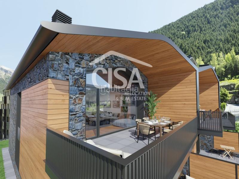 Foto bdb3104b-0a4d-464c-b25a-dfdfffee12e5. Casa adossada a carrer roc de sant miquel a Soldeu-Incles Canillo