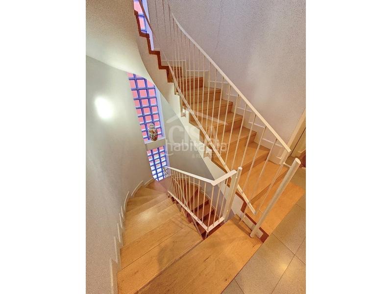 Foto c72fd97e-32e9-4aab-ab94-5a6c92fce391. Casa en calle general moragues 3 amplia casa con gran jardín en la seu durgell cerca de todos los servicios en Seu d´Urgell (La)