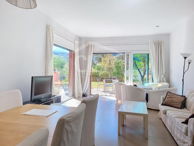 Foto f6a154c5-d14a-4fd1-a789-4c8d2a1179aa. Casa en calle general moragues 3 amplia casa con gran jardín en la seu durgell cerca de todos los servicios en Seu d´Urgell (La)
