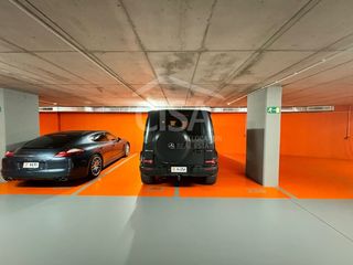 Aparcament cotxe  Avinguda de les nacions unides. Lote 2 plazas de parking y gran trastero en edificio de obra nue