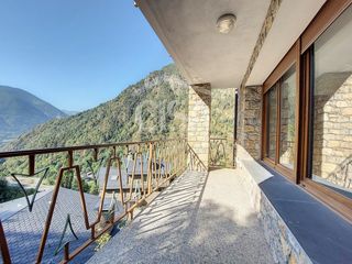 Edifici a Carretera de meritxell 8. Oportunidad! 2 edificios en venta con un total de 5 propiedades