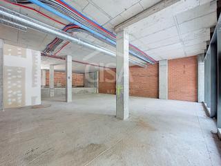 Affitto Locale commerciale in Avinguda de les nacions unides. Exclusivo local comercial en alquiler en el corazón de la ciudad