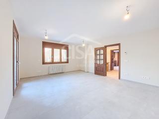 Casa a Carretera de la peguera 74-82. Casa de obra nueva para estrenar en aixirivall