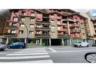 Local Comercial a Avinguda sant antoni 68, edifici miriam 2, local comercial 2. Se vende local comercial, buena oportunidad para tu negocio