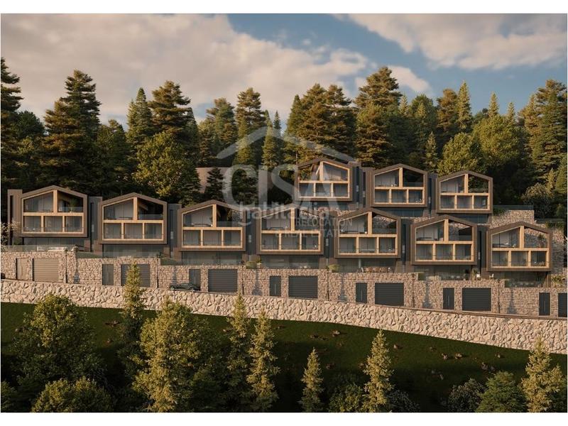 Foto bef293d6-a9a2-44b6-a55a-ce1c832440e8. Casa adossada a camí de la creu blanca a L´Aldosa-Anyós La Massana