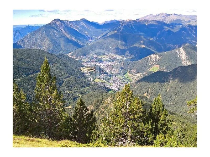 Foto 5ad088b5-4e60-4613-9811-6f337d7e89a2. Geschäftsraum in avda. del traves 4-6 in La Massana La Massana