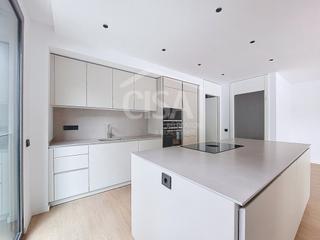 Location Appartement à Av. de les nacions unides, 11 11. Alquiler de precioso piso a una de las torres más prestigiosas d
