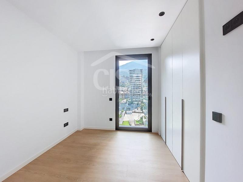 Foto c04a38b5-a79f-4f6f-aee6-60ebeb7cd5aa. Lloguer pis a av de les nacions a Escaldes-Engordany