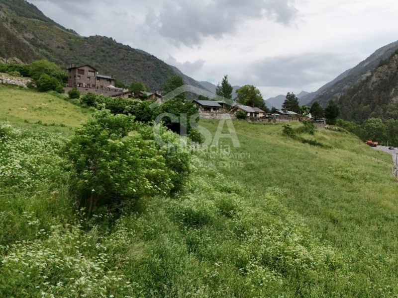 Foto 6aa60035-eb9c-4df6-8f44-c68e2834e424. Terreny residencial a Arans-La Cortinada Ordino