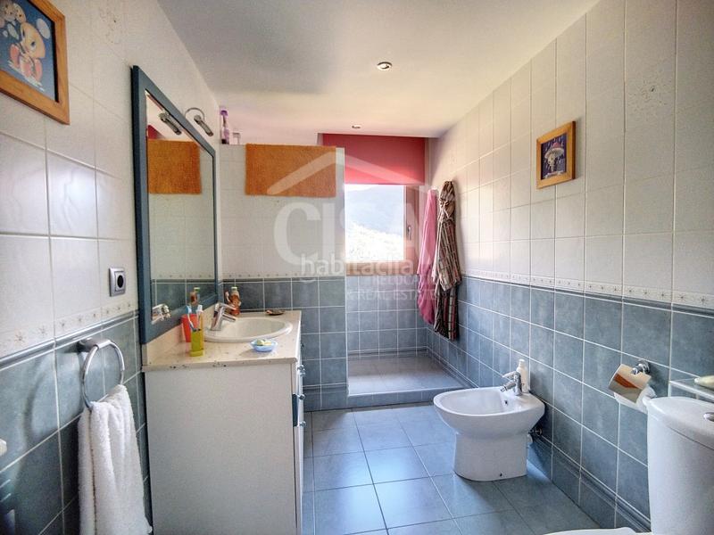 Foto 904d803c-4d64-4d5f-9535-547aab9b3b58. Casa amb aparcament a Canillo Canillo