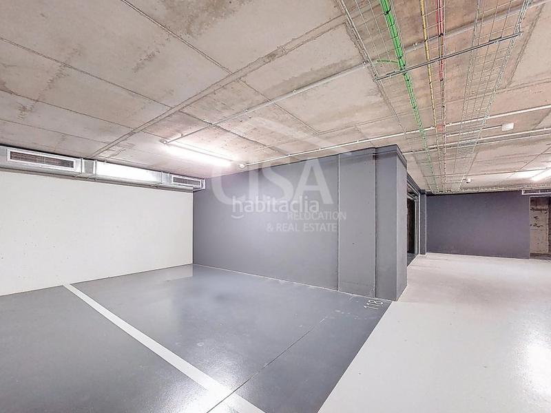 Foto c6c5074f-db0a-4584-93c2-6f76c5ed5455. Aparcament cotxe a carrer dels paraires a Escaldes-Engordany