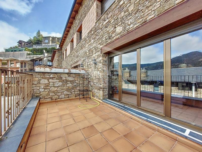 Foto 26e9dd15-66a0-48ed-8505-2d287a8a6438. Lloguer casa adossada a urb. sant miquel d'engolasters a Escaldes-Engordany