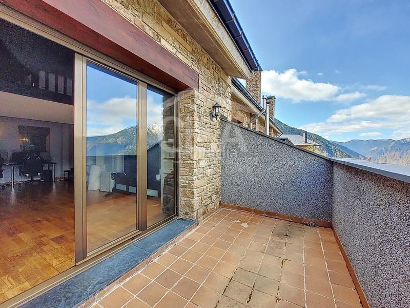 Foto cf8cb395-a2d9-4e01-b2f0-771f9e66e97e. Lloguer casa adossada a urb. sant miquel d'engolasters a Escaldes-Engordany