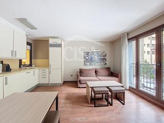 Pis a Cg-2, 135 135. En venta de piso de dos habitaciones a pie de pistas de grandval