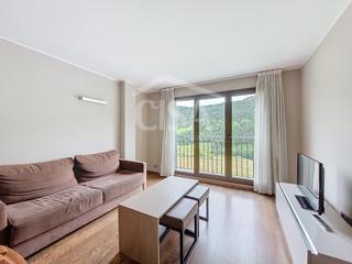 Pis a Cg-2, 135 135. En venta piso de cuatro habitaciones con vistas espectaculares