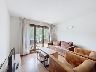 Pis a Cg-2, 135 135. Venta de piso de tres habitaciones con terraza