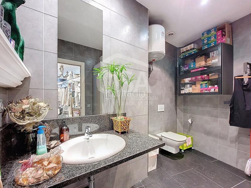Foto 11b0e102-7b00-4cf8-a160-f2ffe69baf9e. Alquiler local comercial en cg-2 traspaso de local céntrico a en Canillo