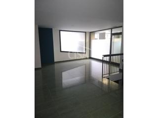 Affitto Locale commerciale in Carrer mossén enric marfani 8-10. Local comercial 80m2 planta baja sant julià. 2 plantas