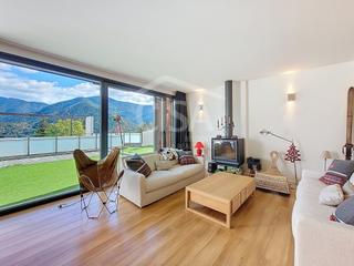 Casa adossada a Torrent dels plans,. Se vende casa adosada esquinera con gran jardín y en zona presti Casa adossada a Torrent dels plans,. Se vende casa adosada esquinera con gran jardín y en zona presti