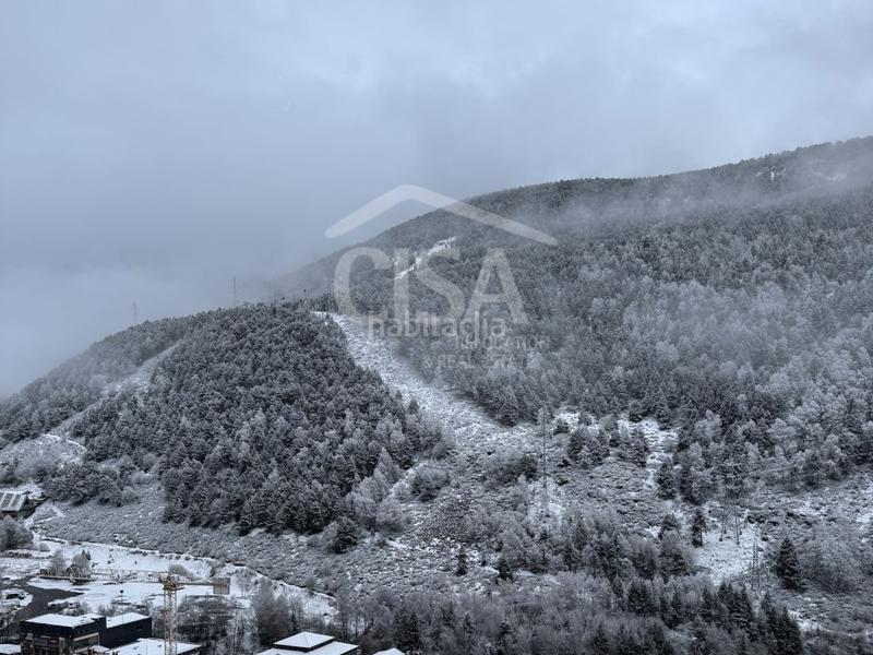 Foto 2171893c-6aed-4703-a715-a2d96154440d. Pis a carretera de ransol a L´Aldosa-Ransol Canillo