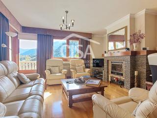 Pis a Cg-4. Piso en venta con terraza y vistas inmejorables a la massana