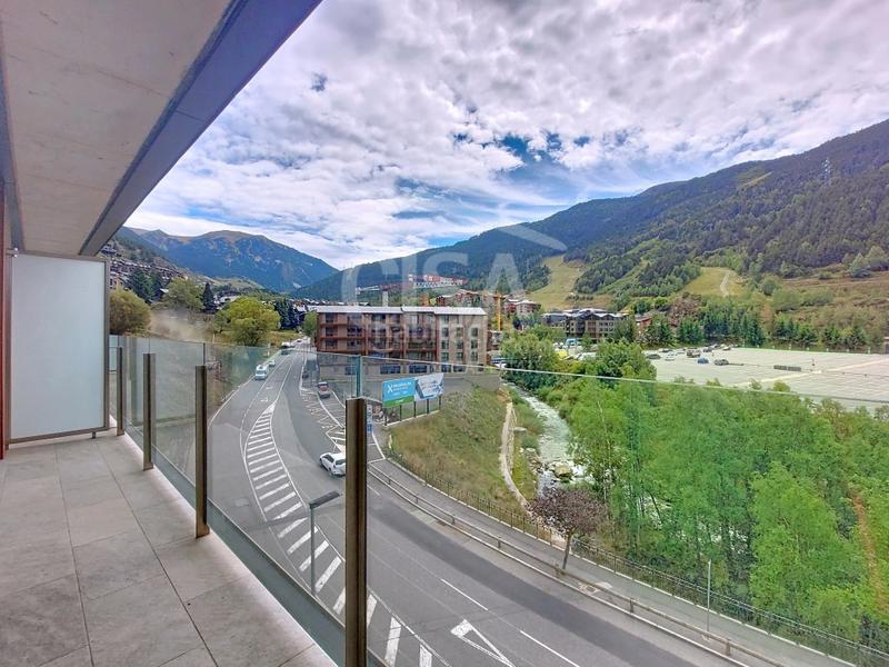 Foto 030d7651-b40f-4842-83f8-12e5d502010f. Etagenwohnung in cg-2 in El Tarter Canillo