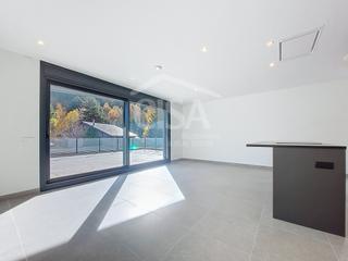 Casa aparellada  Carretera del coll de la botella. Exclusiva y singular casa adosada con vistas espectaculares y so