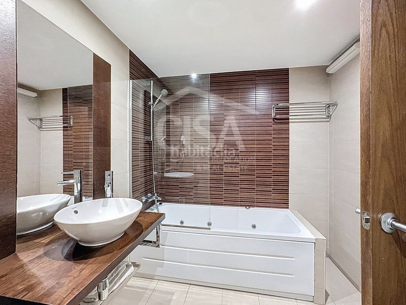 Foto 5b0c8530-c874-42da-94a4-b3fc93fd2351. Lloguer pis a bordes de envalira 132 a Soldeu-Incles Canillo