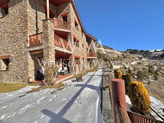 Casa a Carretera de montaup 30. Magnífico chalet unifamiliar de 593 m