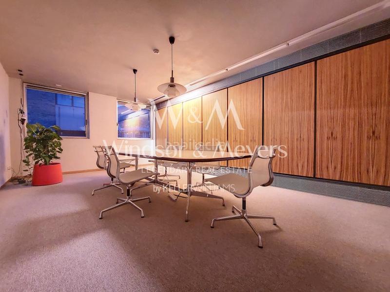 Foto 89dc7833-b779-4310-a8fe-45a9a99035ec. Edificio gran oportunidad! edificio muy céntrico en La Massana