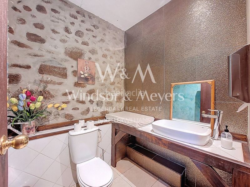 Foto 4b962145-4c13-4e4a-9a23-34b91ea36477. Miete geschäftsraum in carrer sant miquel in Encamp Encamp