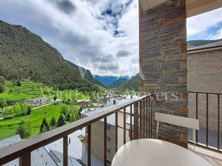 Piso  Carretera de arinsal. Encanto rústico y calidez en llena montaña
