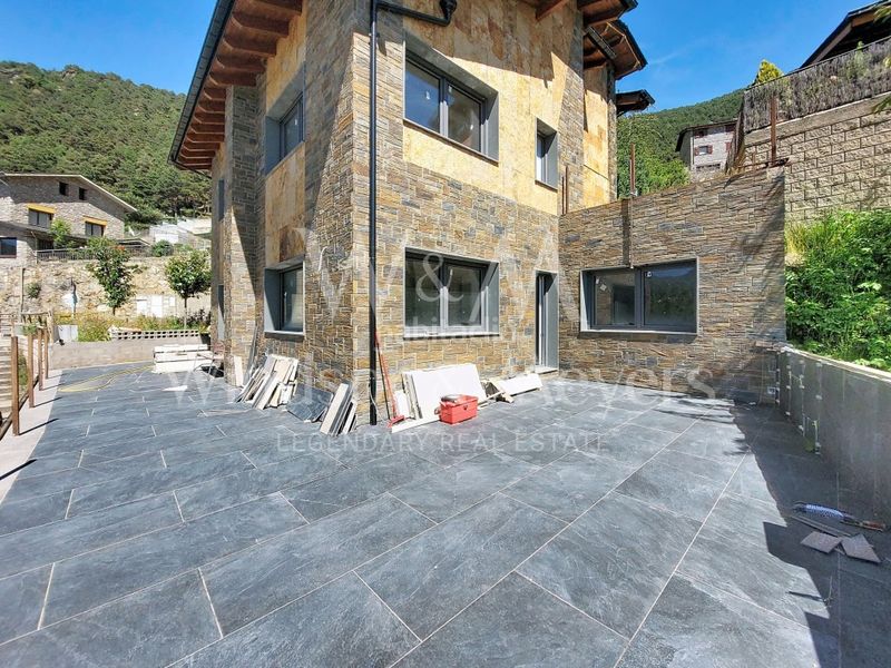 Foto 028e24b2-a4a0-419f-a653-b0679179bdb3. Casa amb calefacció aparcament a Aubinyà - Juberri Sant Julià de Lòria