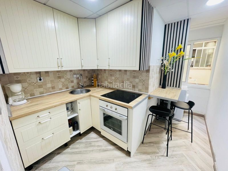 Foto ca5cfdbf-f717-4929-b343-0d63d1380b95. Rent flat in Gibralfaro Málaga